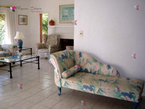 Estupendo Chalet En San Rafael,- Ref: 7453