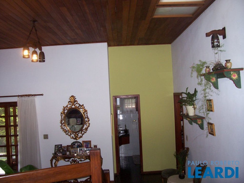 Imagem 1 de 12 de Casa Em Condomínio - Caputera - Sp - 379441