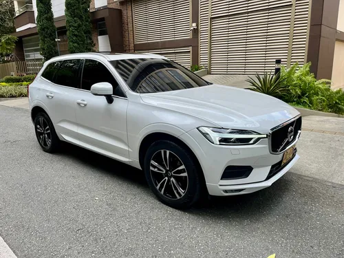 Volvo XC60 2.0 T5 Awd Momentum