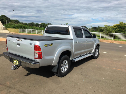 Imagem 11 de 12 de Toyota Hilux 2015 2.7 Srv Cab. Dupla 4x4 Flex Aut. 4p
