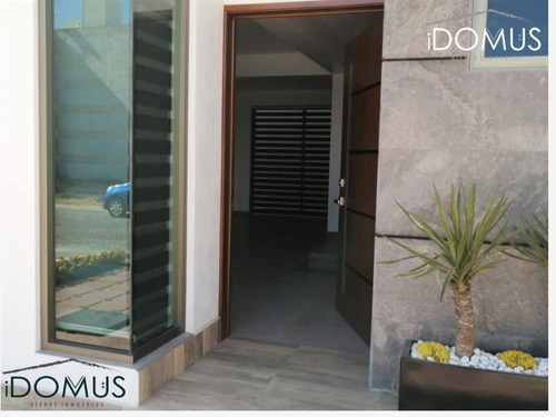Imagen 2 de 12 de Casa Sola En Venta Valle Del Sol