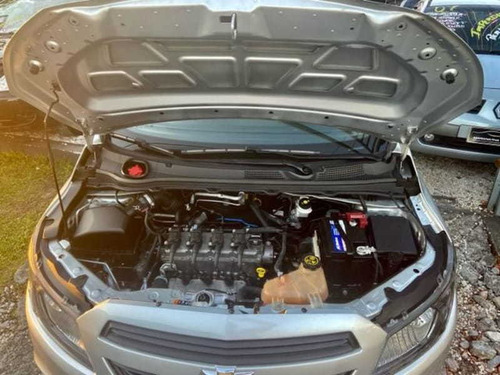 Imagem 12 de 14 de Chevrolet Onix 1.0 Mt Joy 2019