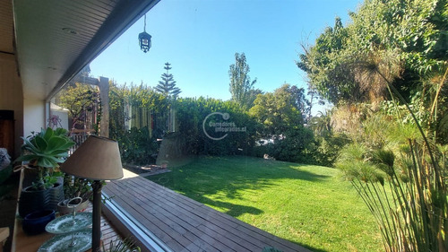 Casa En Venta De 3 Dormitorios En Santo Domingo