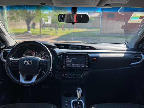Toyota Hilux Srv 2.8 4x4 At