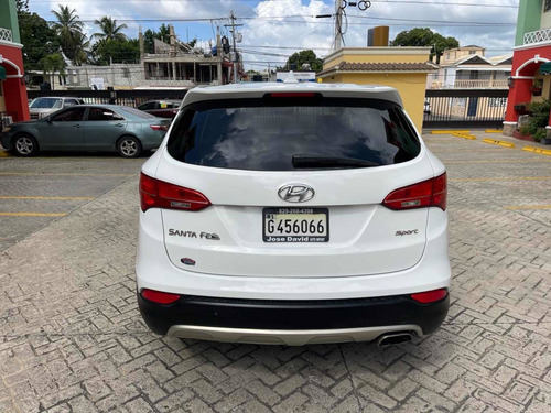 Imagen 5 de 15 de Hyundai Santa Fe Sport Americana