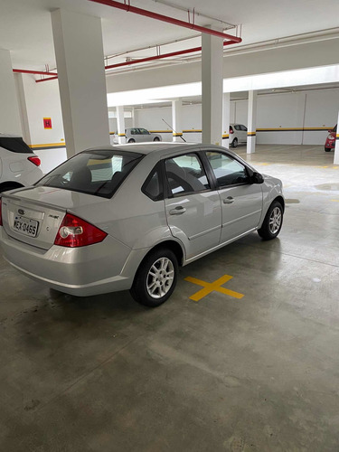 Imagem 3 de 5 de Ford Fiesta Sedan 2009 1.0 Flex 4p 71 Hp