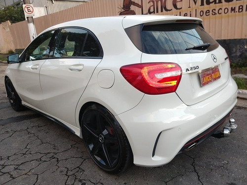 Imagem 9 de 10 de M.benz A 250 2.0 Tb Sport Aut.