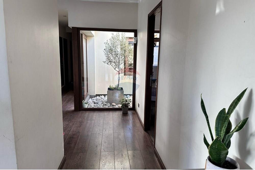 Bella Casa En Las Condes, Se Acepta Novacion