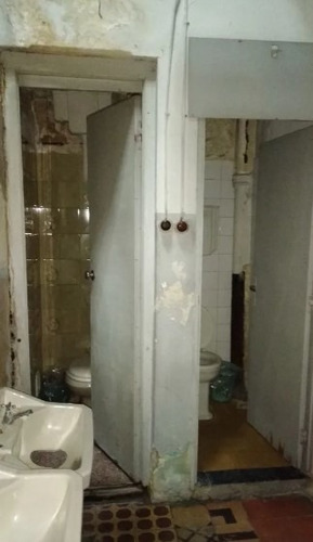 Alquilo Local De 250m2 En El Centro