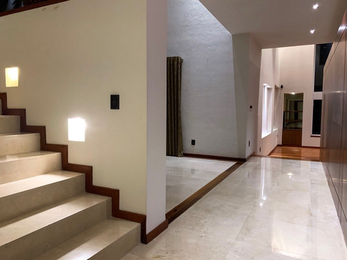 Imagen 9 de 30 de Casa De Super Lujo En Club De Golf Santa Anita Zona Sur