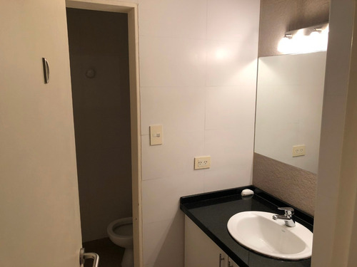 Imagen 8 de 10 de Excelente Piso Totalmente Reciclada