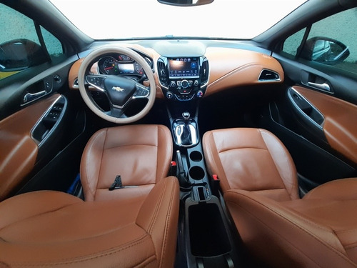Imagen 8 de 12 de Chevrolet Cruze 2017 1.4 Premier At