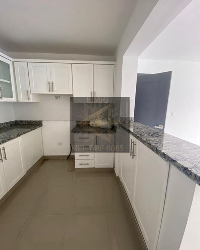 Elegante Apartamento En Torre En Los Cerro De Gurabo