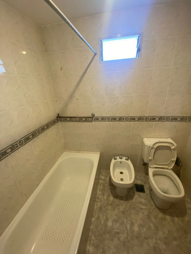 Imagen 8 de 14 de En Venta Dto 2 Amb. Tipo Duplex Interno Lanus Este (072)