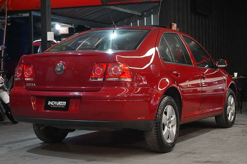 Imagen 8 de 15 de Volkswagen Bora 2.0 2008