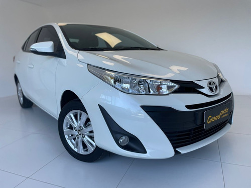 Imagem 2 de 15 de Toyota Yaris 2019 1.5 16v Flex Sedan Xl Multidrive Branco C