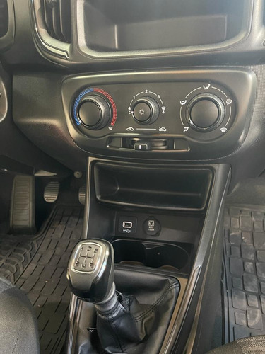 Fiat Strada 1.4 8v Freedom Cd