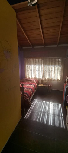 Imagen 9 de 13 de Casa Con Tres Dormitorios En Venta En Ituzaingo Sur