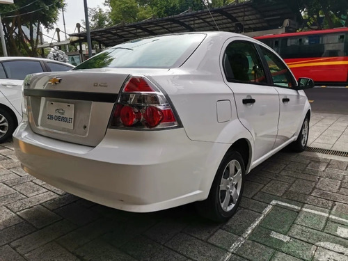 Imagen 4 de 11 de Chevrolet Aveo N 2017