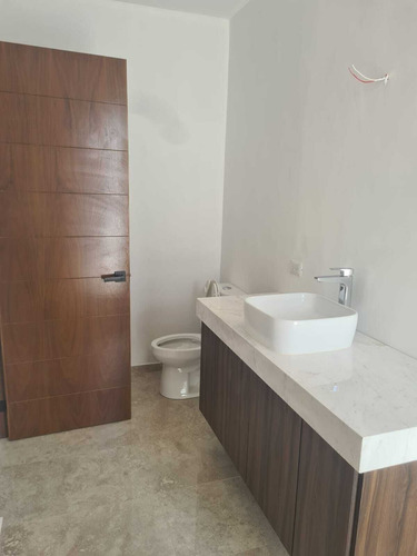 Casa(150) En Venta En Privada Zendera, Conkal
