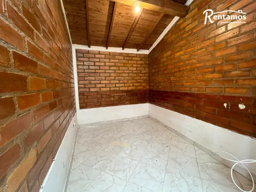 Casa En Venta En Loma De Los Parra. Cod V775671