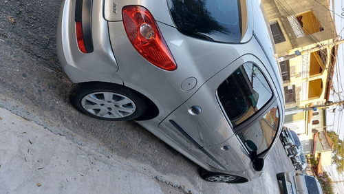 Imagem 5 de 7 de Peugeot 207 - Único Dono