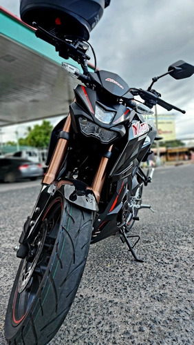 Imagen 6 de 10 de Katana R1-200