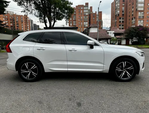 Volvo XC60 2.0 T5 Awd R-design