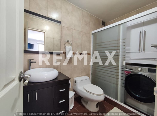 Imagen 13 de 18 de Apartamento En Venta En Playa Grande Vargas La Guaira- Residencias Oasis Beach Cerca Del Hotel Marriott