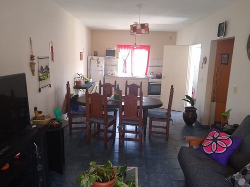Imagen 3 de 14 de Casa Para 2 Familias En Venta En Moron Sur