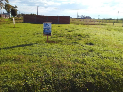 Lote En Esquina, Barrio Lima Del Este