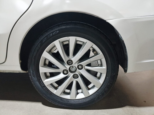 Dodge Attitude 1.2 Sxt At Cvt