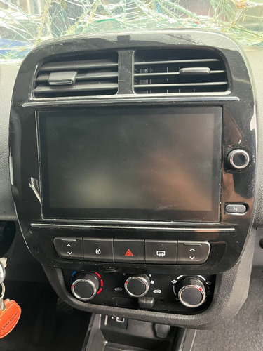 Renault Kwid 1.0 3cc 2024 Flex 8.409km - Solicite Peças