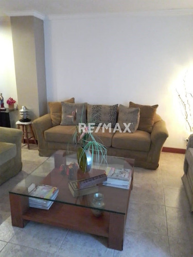 Imagen 15 de 30 de En Venta Hermoso Town House, Totalmente Amoblado, Conj. Resid. La Casona Baja