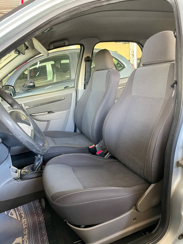 Imagem 6 de 11 de Chevrolet Prisma 1.4 Mpfi Lt 8v Flex 4p Manual