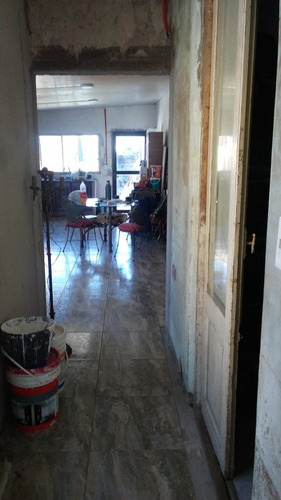 Casa En El Cerrito . Santa Ana 3417, A Dos De Gral Flores ,,