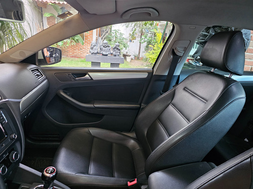 Volkswagen Jetta 2.5 Sport Mt