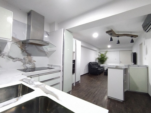 Moderno Apartamento En La Caranta, Edificio El Galeón, Frente Al Mar