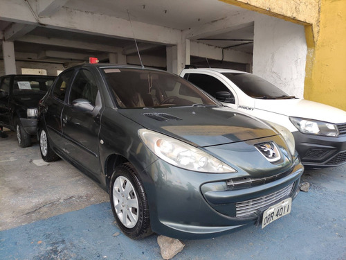 Imagem 8 de 9 de Peugeot 207 1.4 Xr 8v Flex 4p Manual