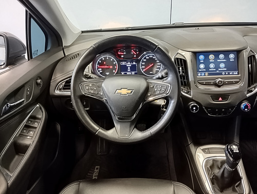 Chevrolet Cruze II 1.4 Sedan Lt