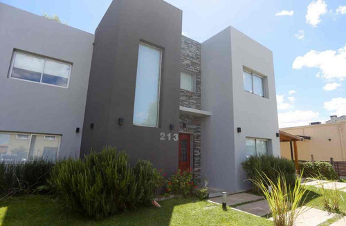 Vendo Casa 5 Ambientes En Los Talas Canning