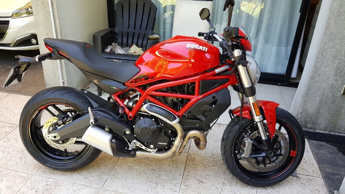 Ducati Monster 797