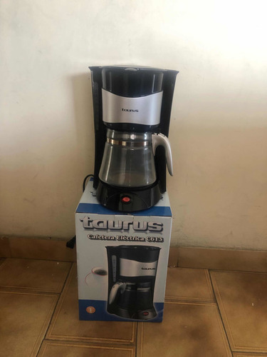 Cafetera Taurus 613 De 10 Tazas