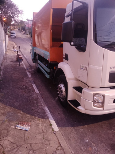 Imagem 2 de 13 de Volvo Vm 17220