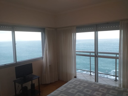 Exclusivo Dpto. Frente Al Mar, En La Mejor Zona De Mar Del Plata. Amueblado.