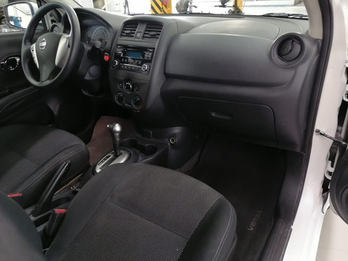Imagen 15 de 15 de Nissan Versa Sense