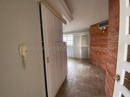 Apartamento En Venta Valles De Camoruco 24-23799