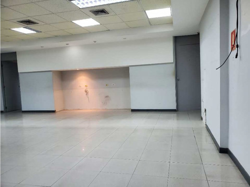 Alquilo Local Comercial 87m2 La Castellana 4656