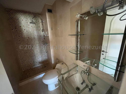 Alquiler De Elegante Apartamento En Colinas De Valle Arriba / Cl. Mls-24-21087