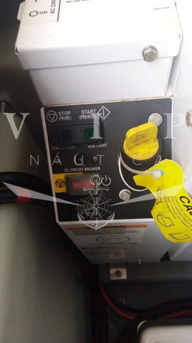 Imagem 21 de 25 de Phantom 375 - 2 X Volvo D4 300 Hp - 2015 | Sessa Ventura